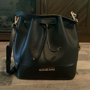 Michael Kors bucket purse
